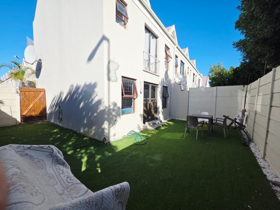 3 Bedroom Property for Sale in Parklands Western Cape
